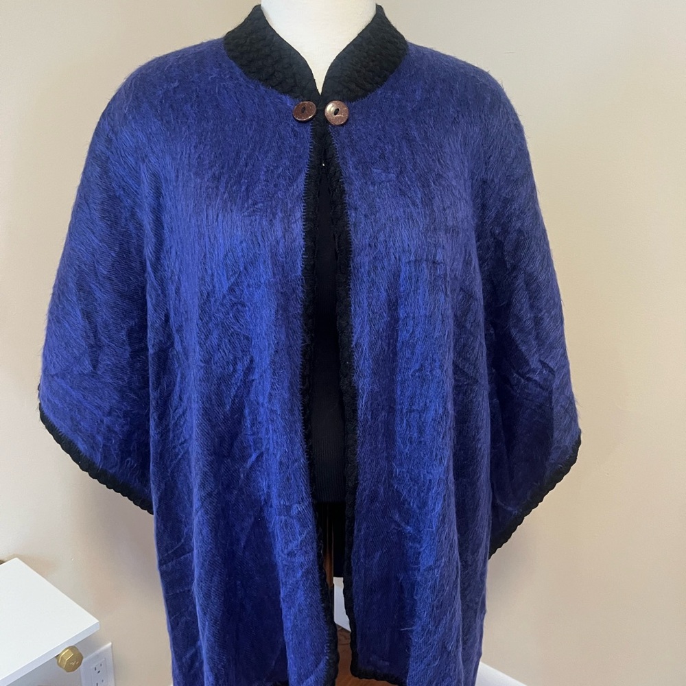 Vintage Alpaca Highlander Trading company Blue Pancho with Black Trim